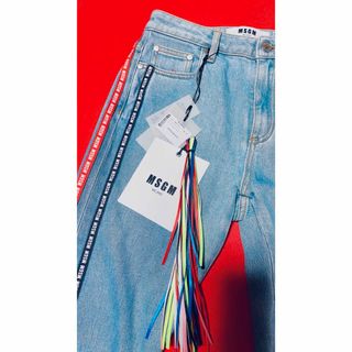 エムエスジイエム(MSGM)のMSGM♡テーパード サイドライン スキニージーンズタグ付き未使用品(デニム/ジーンズ)