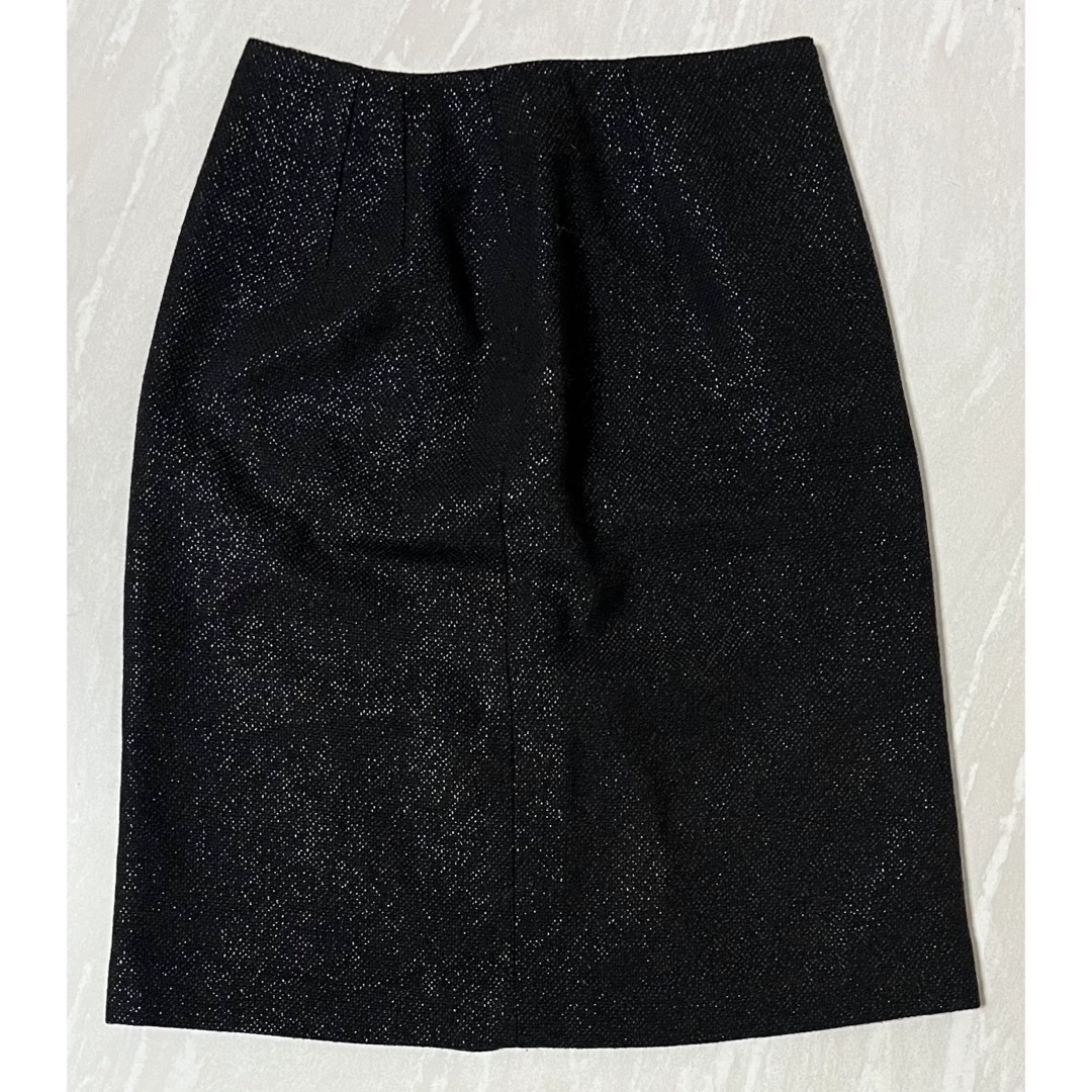 QUEENS COURT(クイーンズコート)のQUEENS COURT スカート  ブラック サイズ 1 レディースのスカート(ひざ丈スカート)の商品写真
