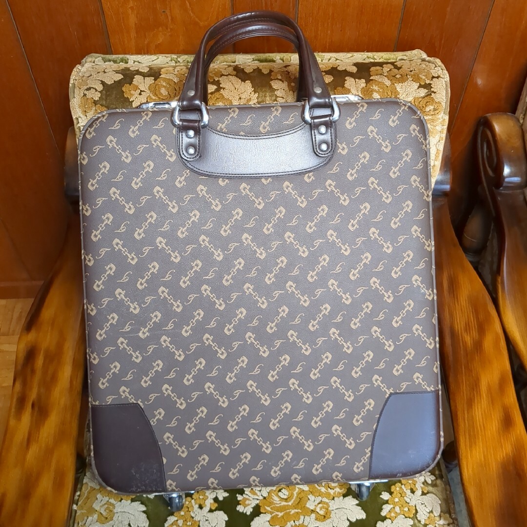 Highestスーツケース レディースのバッグ(スーツケース/キャリーバッグ)の商品写真