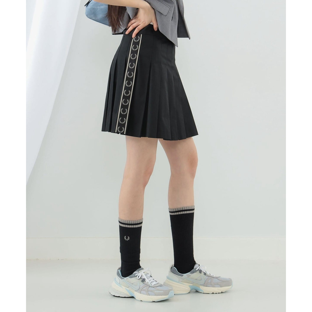 FRED PERRY(フレッドペリー)のFRED PERRY × Ray BEAMS / 別注 Skirt レディースのスカート(ミニスカート)の商品写真