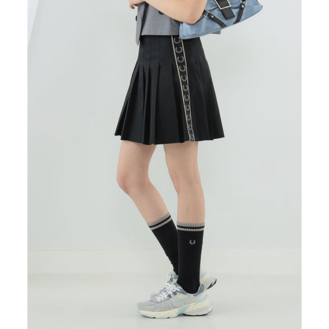 FRED PERRY(フレッドペリー)のFRED PERRY × Ray BEAMS / 別注 Skirt レディースのスカート(ミニスカート)の商品写真