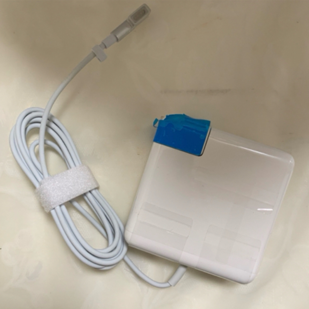 KALIDI Macbook Pro 互換用充電器 Macbook 未使用 スマホ/家電/カメラの生活家電(変圧器/アダプター)の商品写真