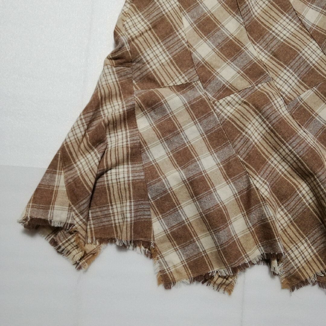 スカート チェック ベージュ系 レディースのスカート(ロングスカート)の商品写真