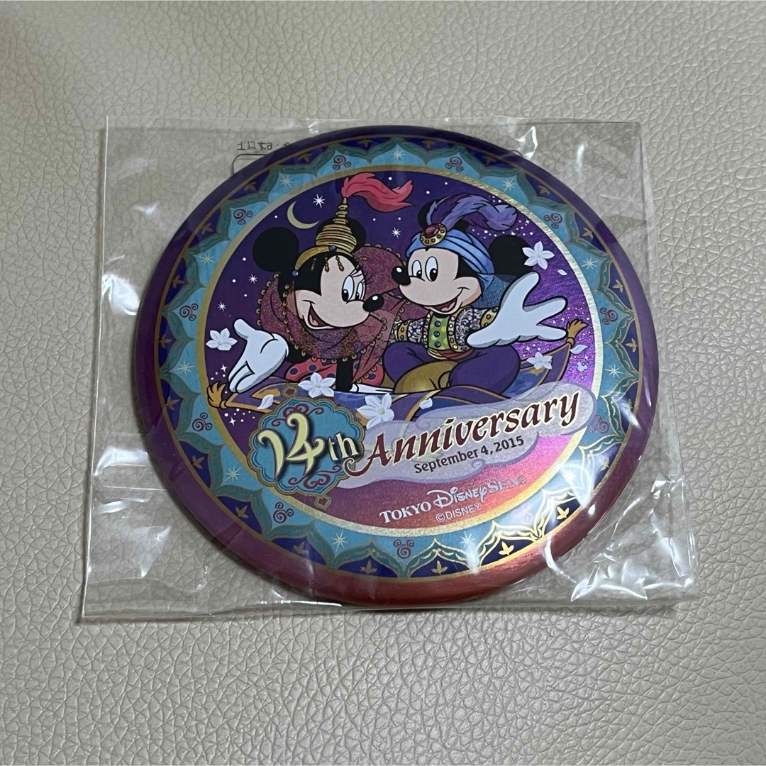 Disney(ディズニー)の東京ディズニーシー 14th Anniversary 缶バッジ エンタメ/ホビーのおもちゃ/ぬいぐるみ(キャラクターグッズ)の商品写真