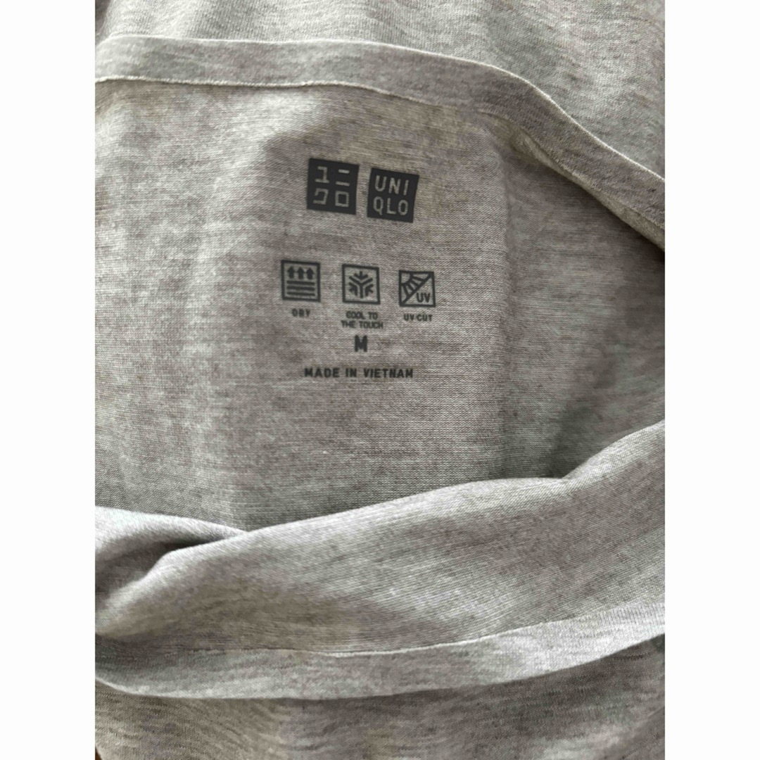 UNIQLO(ユニクロ)のユニクロ エアリズム M シームレス 長袖 Tシャツ グレー レディースのトップス(Tシャツ(長袖/七分))の商品写真