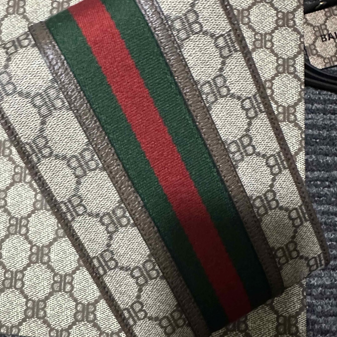 Gucci(グッチ)の【グッチ×バレンシアガ】新品　ザ ハッカー プロジェクト 箱付 レディースのバッグ(ショルダーバッグ)の商品写真