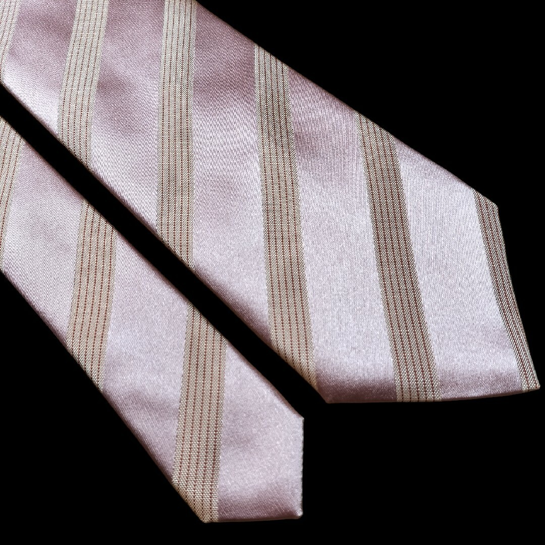 ★BURBERRY LONDON★　ピンク系　ストライプ　日本製 メンズのファッション小物(ネクタイ)の商品写真
