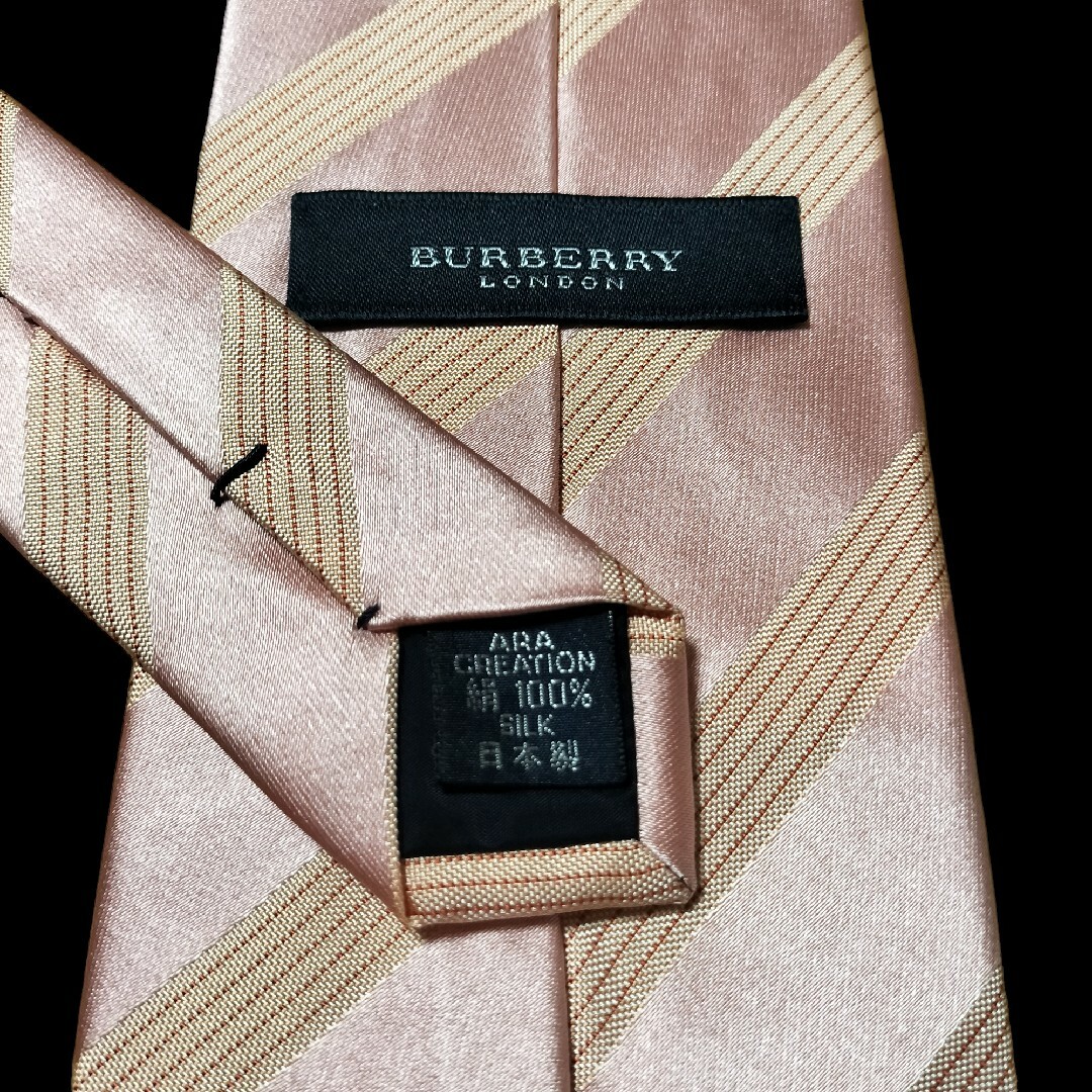 ★BURBERRY LONDON★　ピンク系　ストライプ　日本製 メンズのファッション小物(ネクタイ)の商品写真