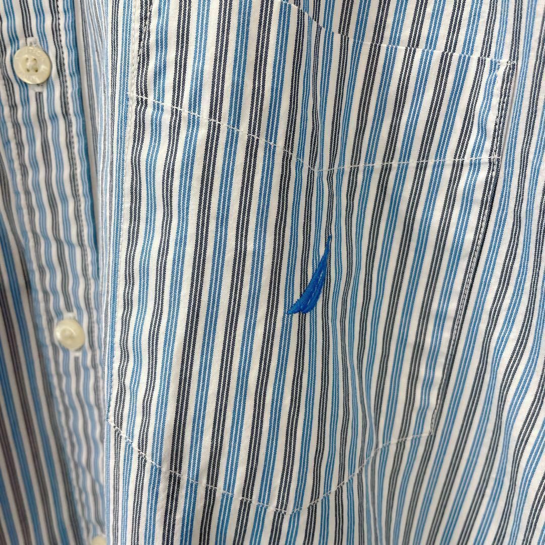 NAUTICA(ノーティカ)のノーティカ　オーバーサイズＬ　青ブルーストライプ　薄手長袖シャツ　メンズ　古着 メンズのトップス(シャツ)の商品写真