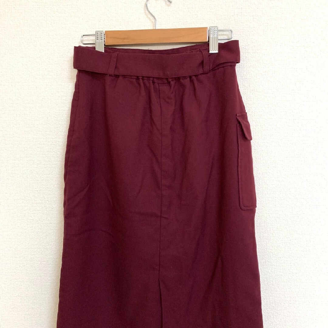 AG by aquagirl(エージーバイアクアガール)のエージーバイアクアガール　タイトスカート　S　エンジ　パープル　ベルト　ラップ レディースのスカート(ひざ丈スカート)の商品写真