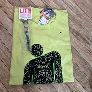 ユニクロ(UNIQLO)の新品●UNIQLO　ビリーアイリッシュTシャツ　XL  キーホルダー　2点(Tシャツ/カットソー(半袖/袖なし))