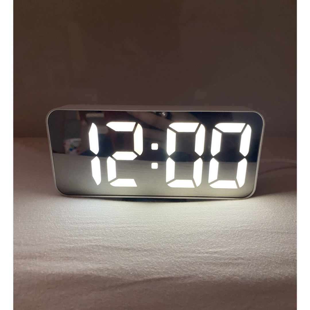 IKEA(イケア)の時計　IKEA　NOLLNING ノールニング デジタル時計 インテリア/住まい/日用品のインテリア小物(置時計)の商品写真