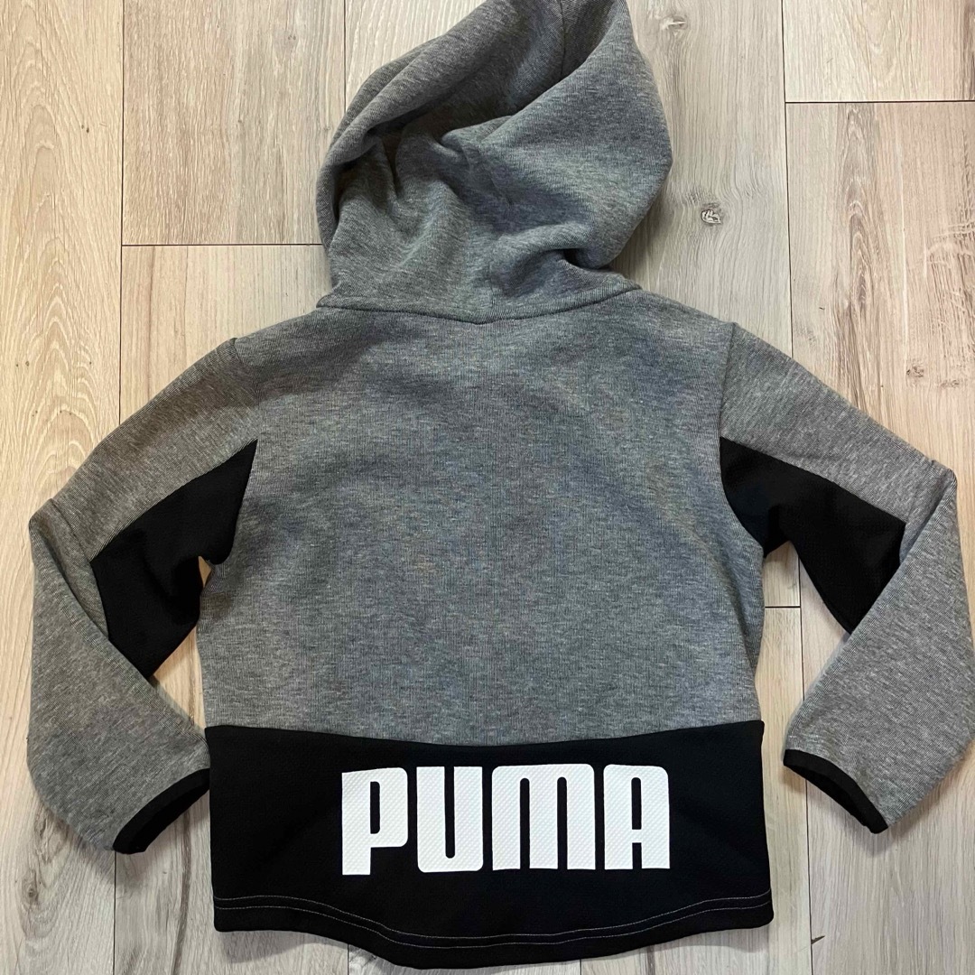 PUMA(プーマ)のPUMA パーカー 120 キッズ/ベビー/マタニティのキッズ服男の子用(90cm~)(ジャケット/上着)の商品写真