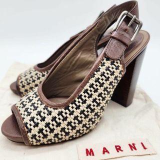 マルニ(Marni)のマルニ サンダル 35 1/2 23cm 編み込み ベルト 調節可 ロゴ ウッド(サンダル)