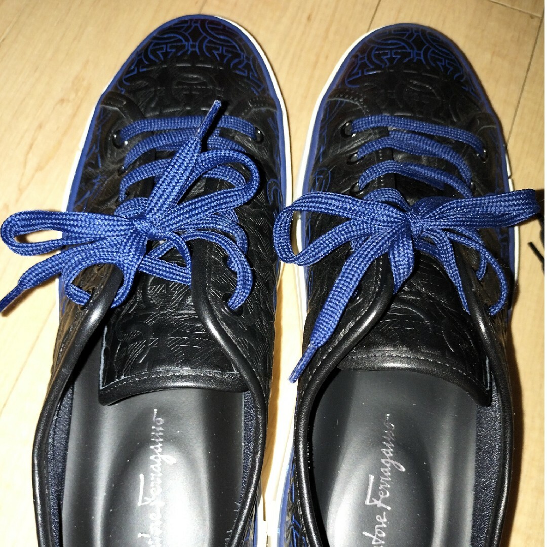 フェラガモ　レザースニーカーブラック　ブルー　　ガンチーニサイズ10 メンズの靴/シューズ(スニーカー)の商品写真