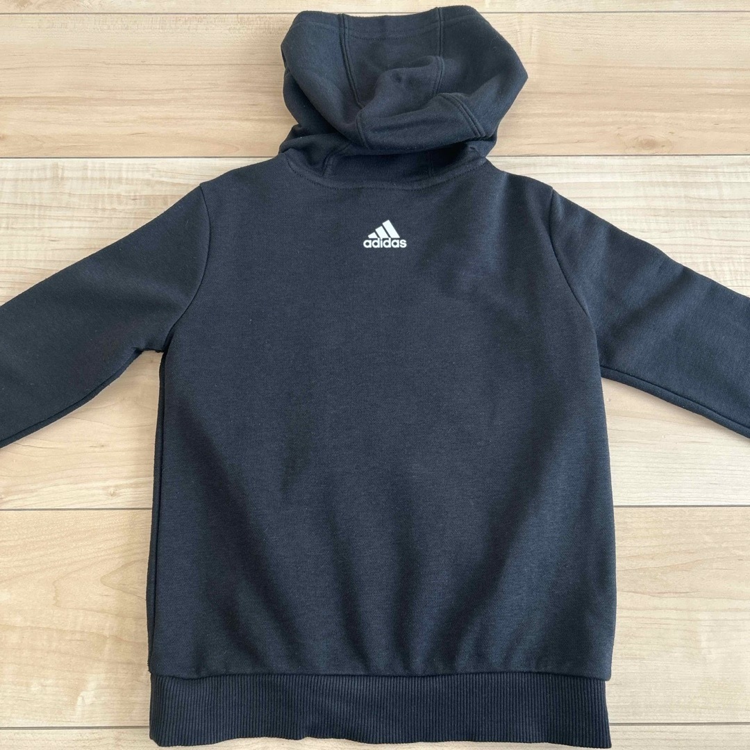 adidas(アディダス)のadidas✩︎パーカー　120cm キッズ/ベビー/マタニティのキッズ服男の子用(90cm~)(ジャケット/上着)の商品写真