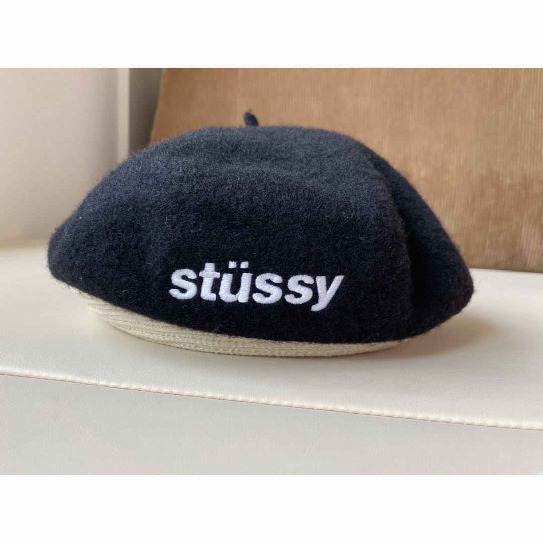 STUSSY(ステューシー)のstussy ベレー帽 レディースの帽子(ハンチング/ベレー帽)の商品写真