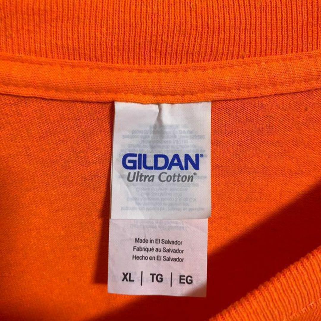 GILDAN(ギルタン)のギルダン Tシャツ メンズ XL オレンジ プリント USA古着 半袖 夏服 メンズのトップス(Tシャツ/カットソー(半袖/袖なし))の商品写真