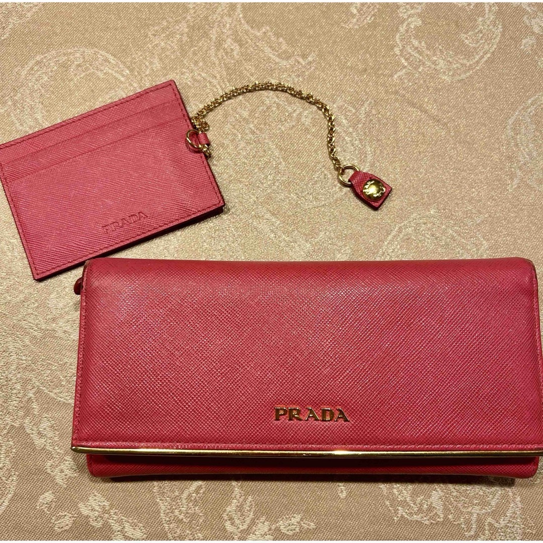 PRADA(プラダ)のPRADA 長財布 レディースのファッション小物(財布)の商品写真