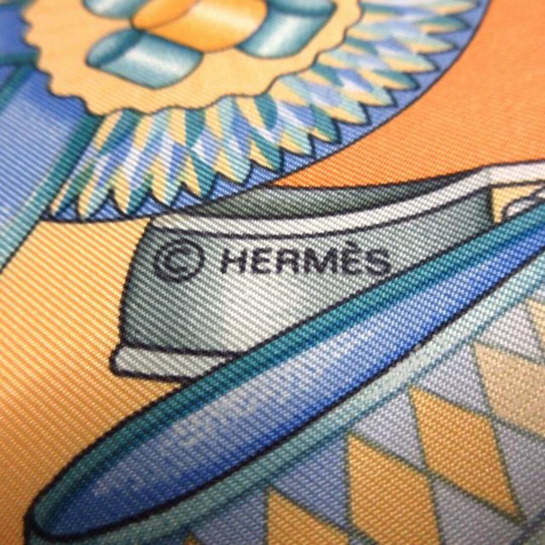 Hermes(エルメス)のHERMES(エルメス) スカーフ美品  カレ90 オレンジ×ライトイエロー×マルチ LES RUBANS DU CHEVAL レディースのファッション小物(バンダナ/スカーフ)の商品写真