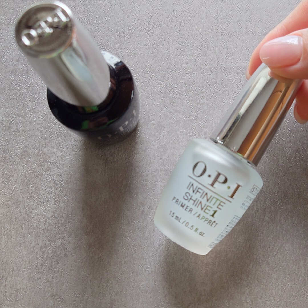 OPI(オーピーアイ)のOPI 速乾 グロストップコート＋プライマーベースコート 2本セット コスメ/美容のネイル(ネイルトップコート/ベースコート)の商品写真