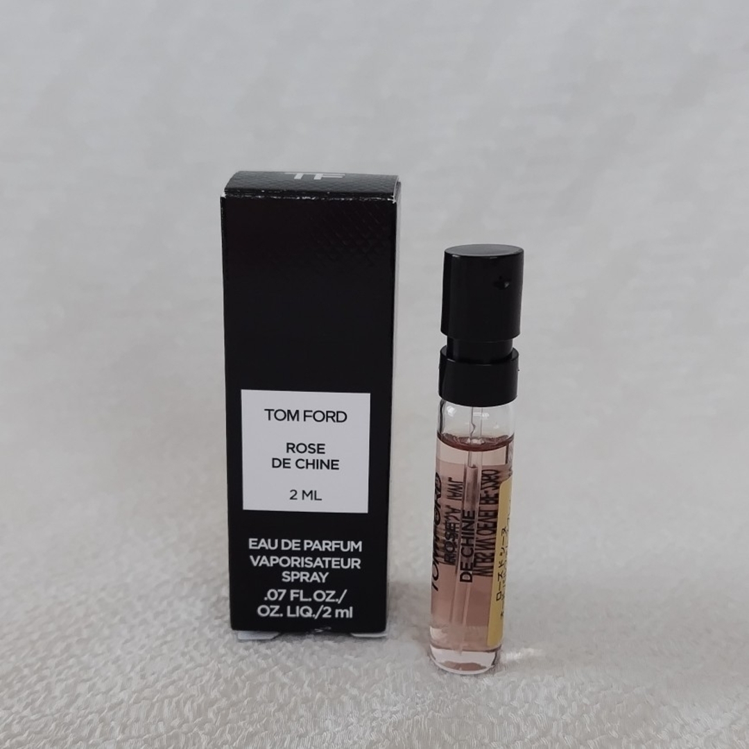 TOM FORD(トムフォード)のトムフォード オードパルファム ローズ ド シーヌ  2ml コスメ/美容の香水(香水(女性用))の商品写真