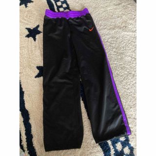 ナイキ(NIKE)のNIKE⚫︎ジャージ⚫︎ズボン⚫︎パンツ⚫︎ブラック✖︎パープル⚫︎M⚫︎140(パンツ/スパッツ)