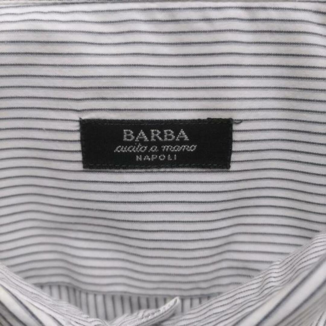 BARBA(バルバ)のBARBA(バルバ) 長袖シャツ サイズ41/16 メンズ - ライトグレー×グレー×ダークグレー ストライプ メンズのトップス(シャツ)の商品写真