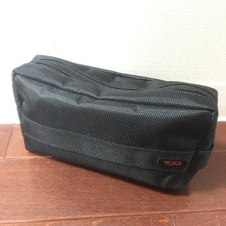 トゥミ(TUMI)のTUMI ポーチ ブラック JALノベルティ(ポーチ)