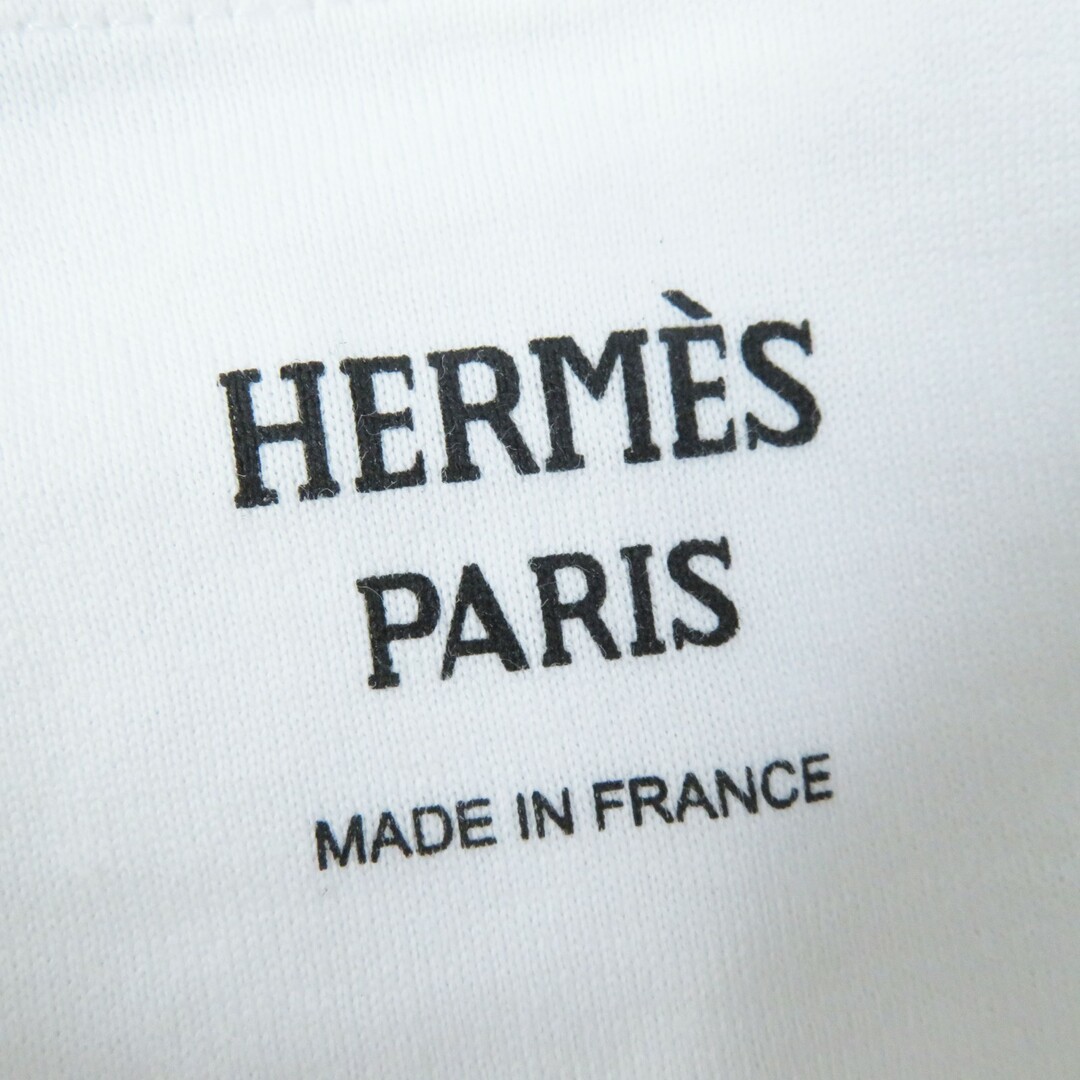 Hermes(エルメス)の未使用品◎HERMES エルメス 23AW 3H4611DL ド・レ・ブックル コットン 半袖Ｔシャツ ホワイト 34 箱付き フランス製 正規品 レディース レディースのトップス(Tシャツ(半袖/袖なし))の商品写真