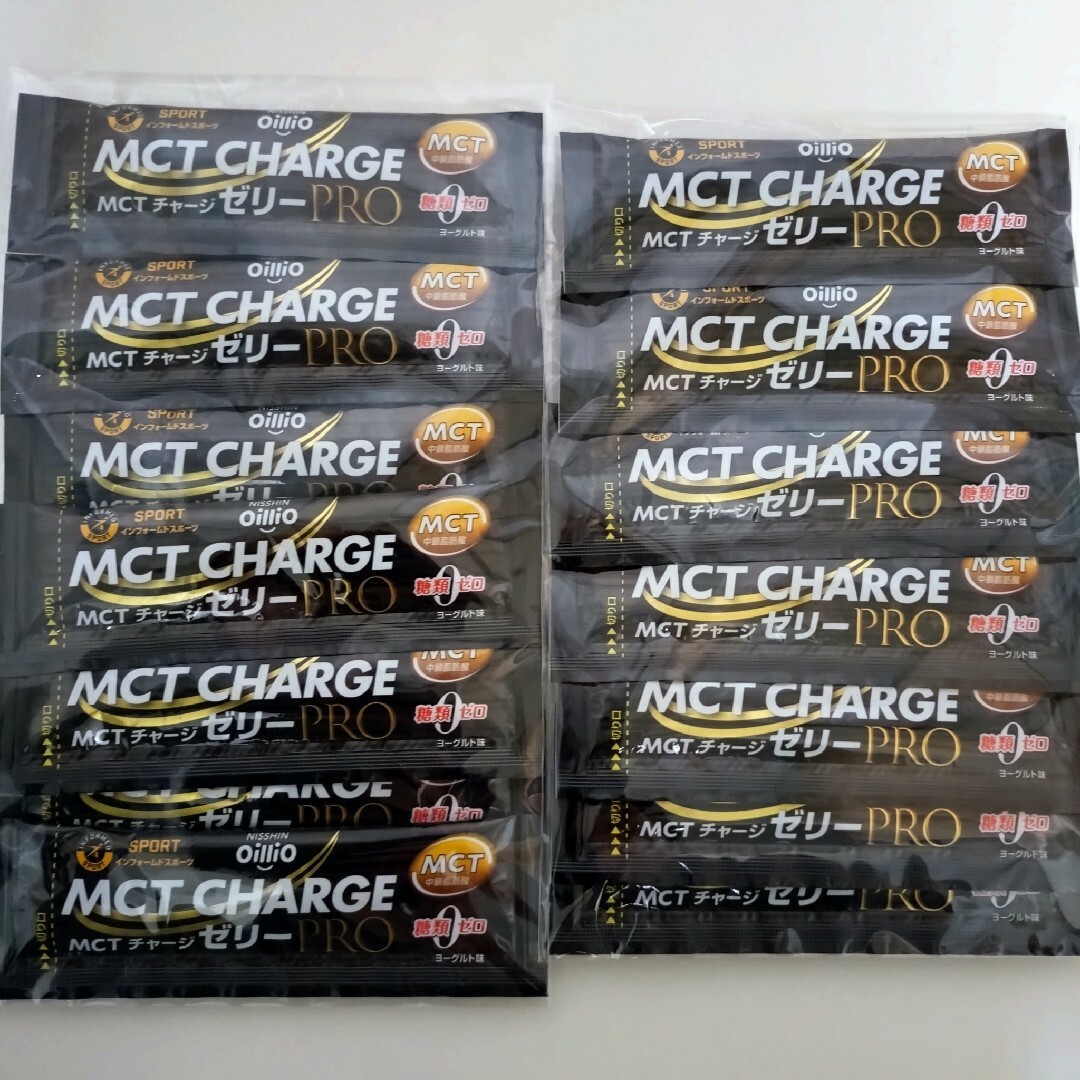 日清オイリオ　ゼリー CHARGE(エムシーティーチャージ) PRO　14本 スポーツ/アウトドアのスポーツ/アウトドア その他(その他)の商品写真