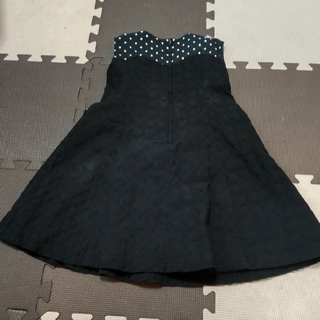 子供 ワンピース 110 黒 キッズ/ベビー/マタニティのキッズ服女の子用(90cm~)(ワンピース)の商品写真