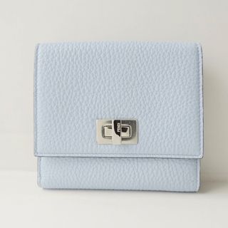 フェンディ(FENDI)のFENDI(フェンディ) 2つ折り財布美品  ピーカブー 8M0438 ライトブルー レザー(財布)