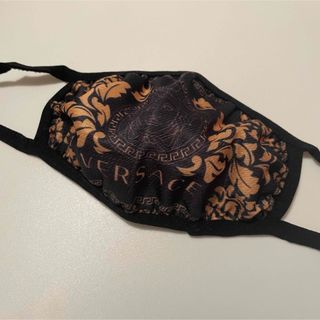 ヴェルサーチ(VERSACE)のVersace ヴェルサーチ ユニセックス マスク ブラック 希少 限定品 お得(その他)