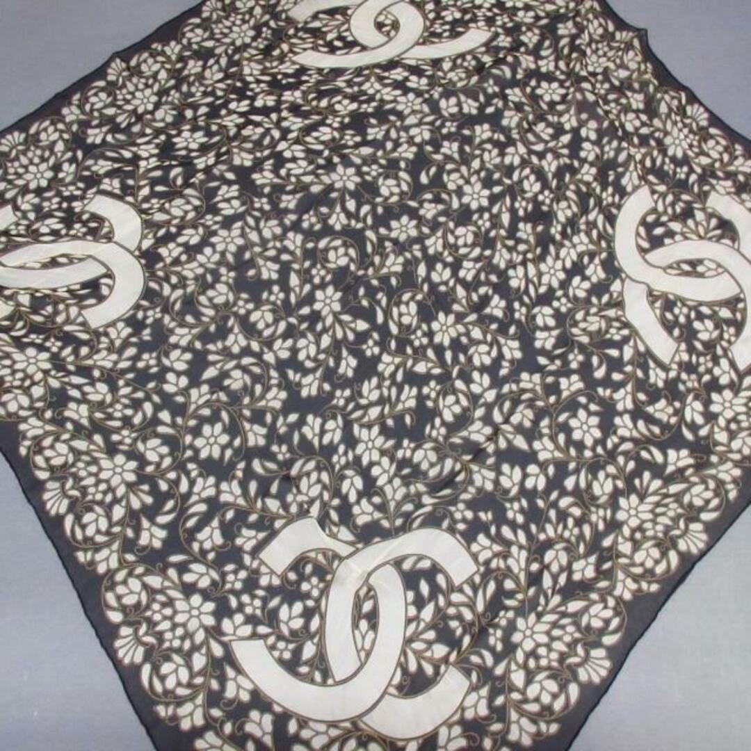 CHANEL(シャネル)のCHANEL(シャネル) スカーフ 黒×白×ベージュ 花柄/ココマーク/シースルー レディースのファッション小物(バンダナ/スカーフ)の商品写真