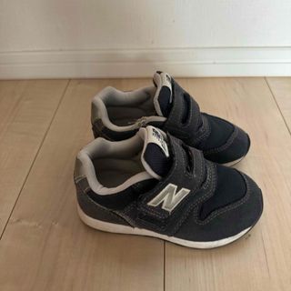 MAD(M∀D) - 19センチ MAD スニーカーの通販 by ぺこ's shop|マッド MAD(M∀D) - 19センチ MAD スニーカーの通販 by ぺこ's shop|マッド