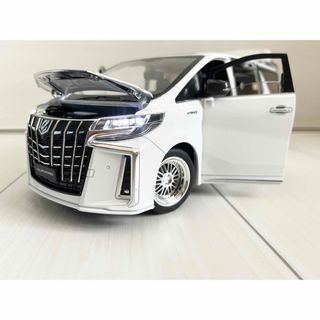 《新品》1:18 トヨタ アルファード ミニカー パワースライドドア