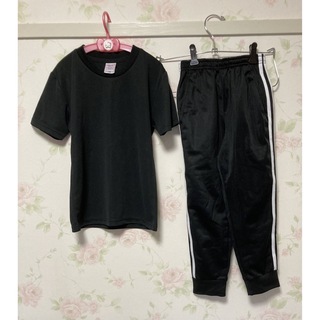 黒 Tシャツ ジャージ 130サイズ ルームウェア ダンス フィットネス(Tシャツ/カットソー)