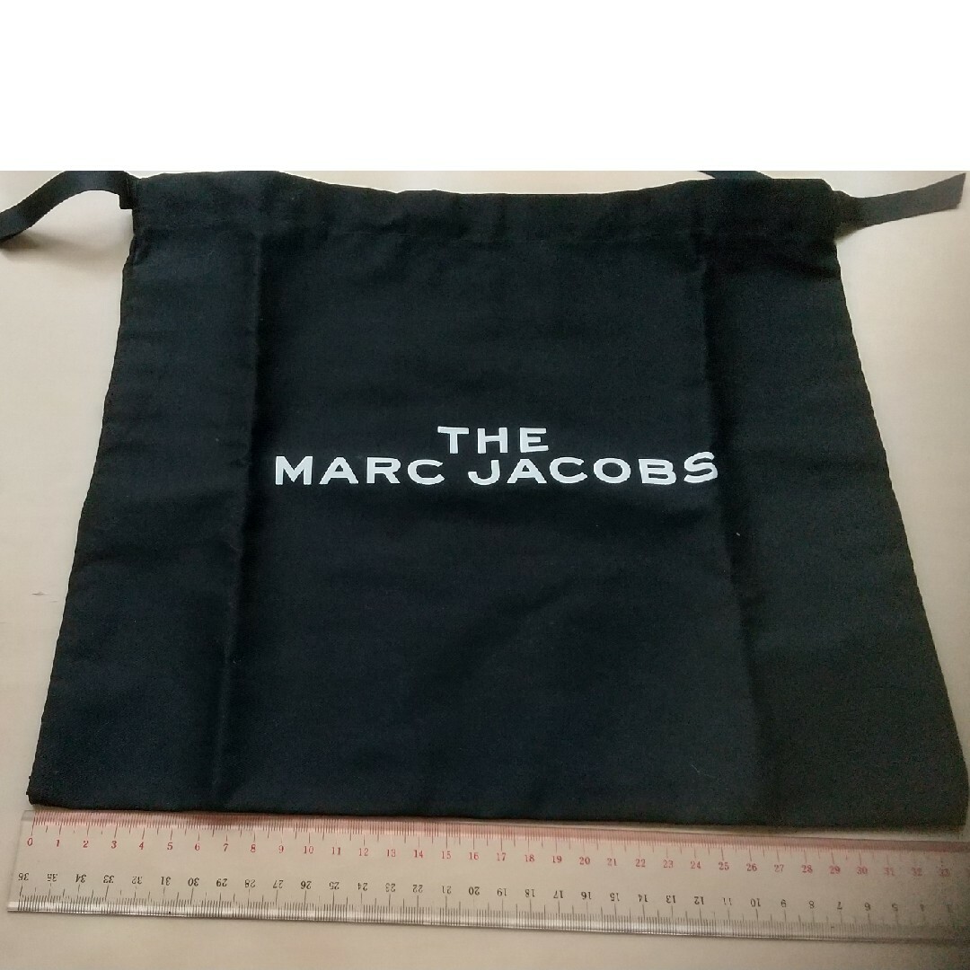 MARC JACOBS(マークジェイコブス)のMARC JACOBS 収納巾着袋 レディースのバッグ(ショップ袋)の商品写真