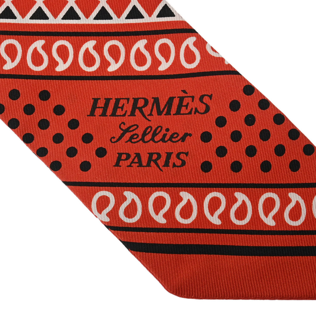 Hermes(エルメス)の新品 エルメス HERMES 062978S レディース スカーフ ライトブラウン系 シルク100％ レディースのファッション小物(バンダナ/スカーフ)の商品写真