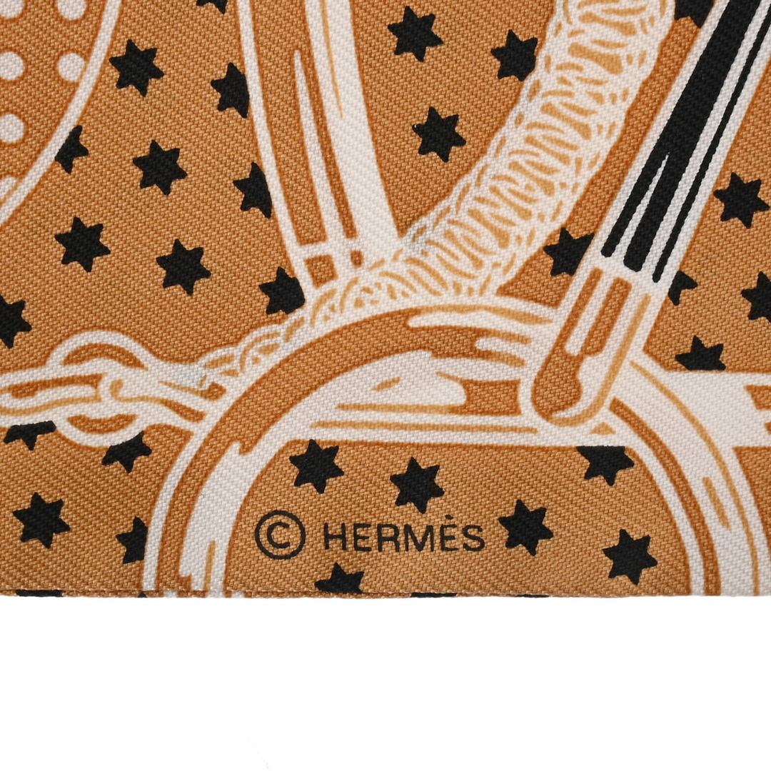 Hermes(エルメス)の新品 エルメス HERMES 062978S レディース スカーフ ライトブラウン系 シルク100％ レディースのファッション小物(バンダナ/スカーフ)の商品写真