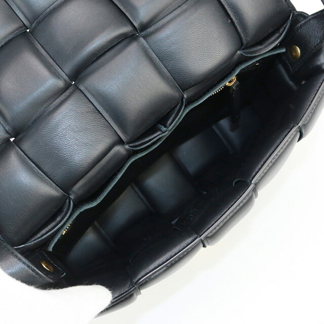 Bottega Veneta(ボッテガヴェネタ)のボッテガヴェネタ BOTTEGA VENETA 斜め掛け ショルダーバッグ レディース 591970 イントレチャート パデッド カセット レディースのバッグ(ショルダーバッグ)の商品写真