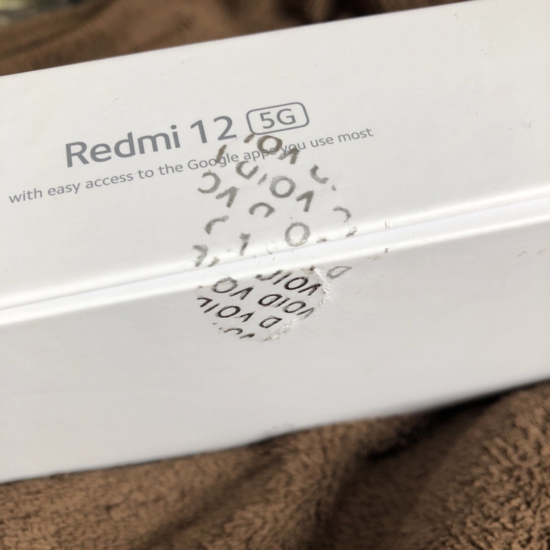 redmi 12 5g ポーラシルバー　4gb 128gb スマホ/家電/カメラのスマートフォン/携帯電話(スマートフォン本体)の商品写真