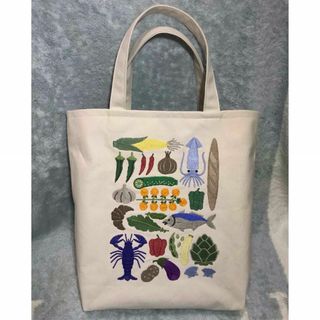 Summer foods 夏の食材　 刺繍のトートバッグ　帆布9.5号　生成り(バッグ)