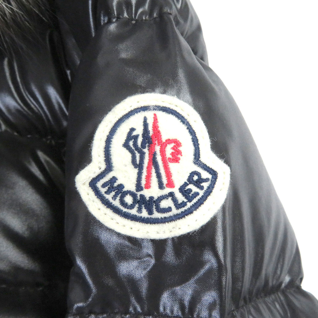 MONCLER(モンクレール)の極美品□MONCLER モンクレール 20-21AW ARMOISE ロゴワッペン WZIP フォックスファー フーデッド ダウンジャケット ブラック 3 ハンガー付き 正規品 レディース レディースのジャケット/アウター(ダウンジャケット)の商品写真