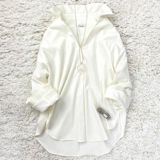 ラウンジドレス(Loungedress)のLoungedress 日本製 長袖 スキッパーシャツ オフホワイト(シャツ/ブラウス(長袖/七分))