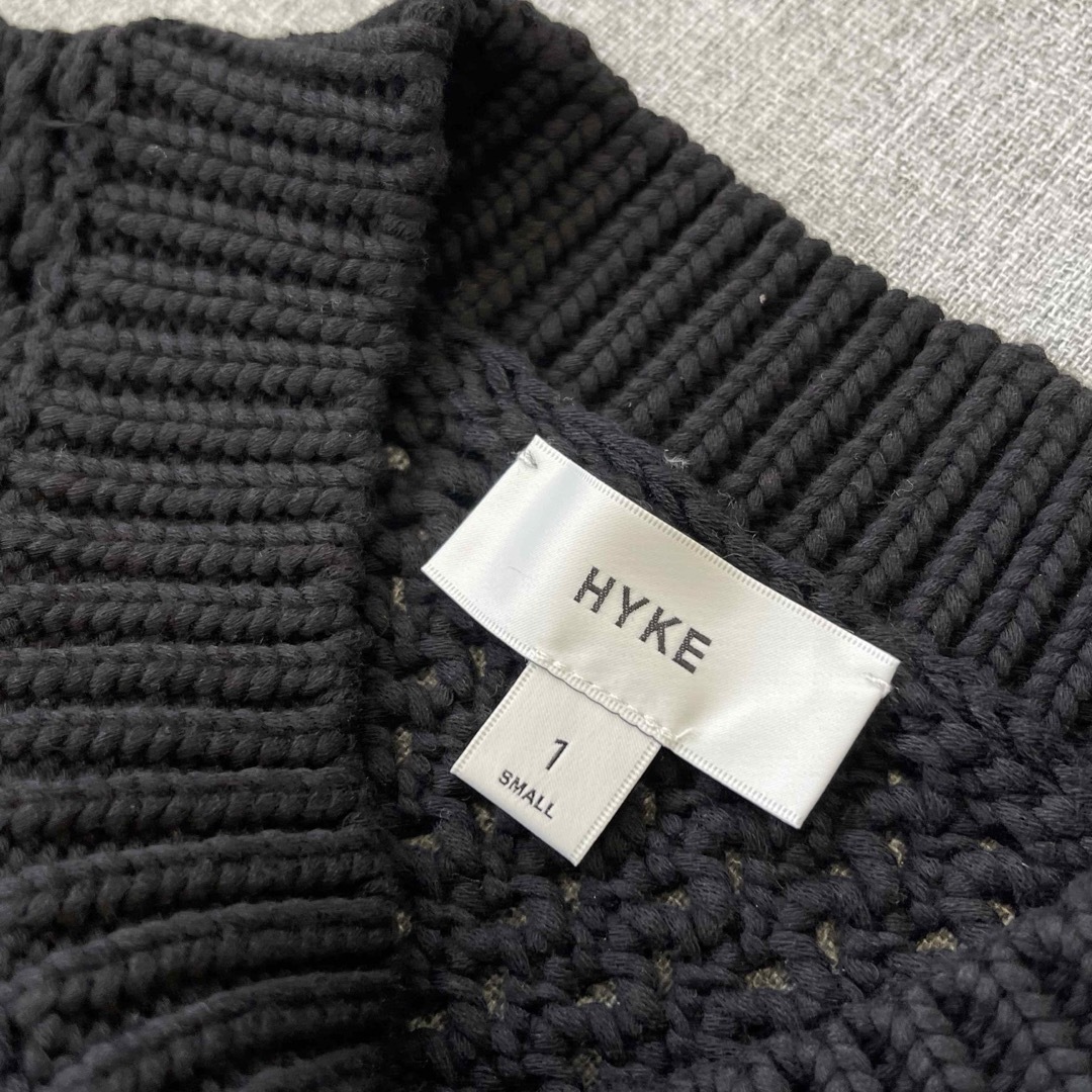 HYKE(ハイク)のHYKE 新品 CROCHETED CROPPED SWEATER DRESS レディースのワンピース(ロングワンピース/マキシワンピース)の商品写真