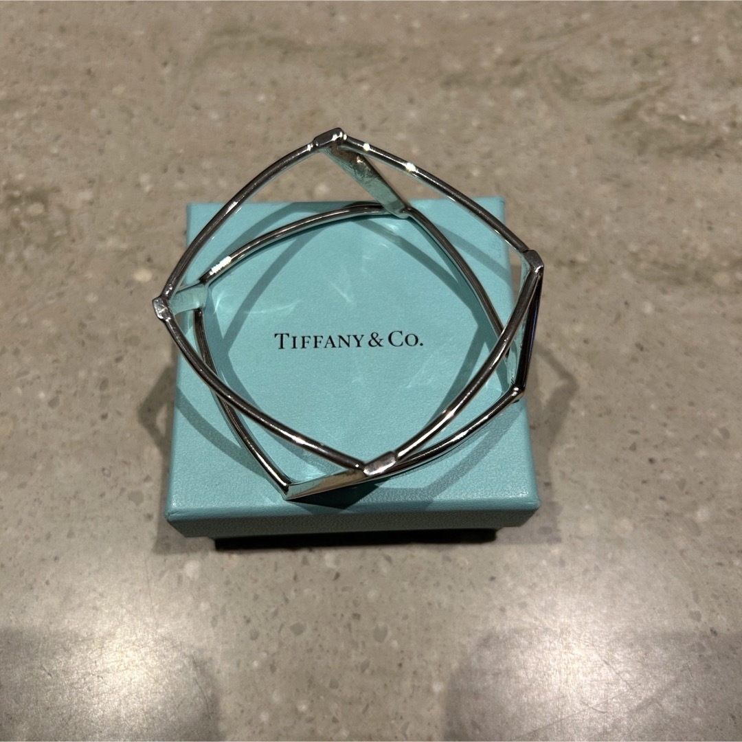 Tiffany & Co.(ティファニー)のティファニー Tiffany フランクゲーリー トルク ブレスレット バングル レディースのアクセサリー(ブレスレット/バングル)の商品写真