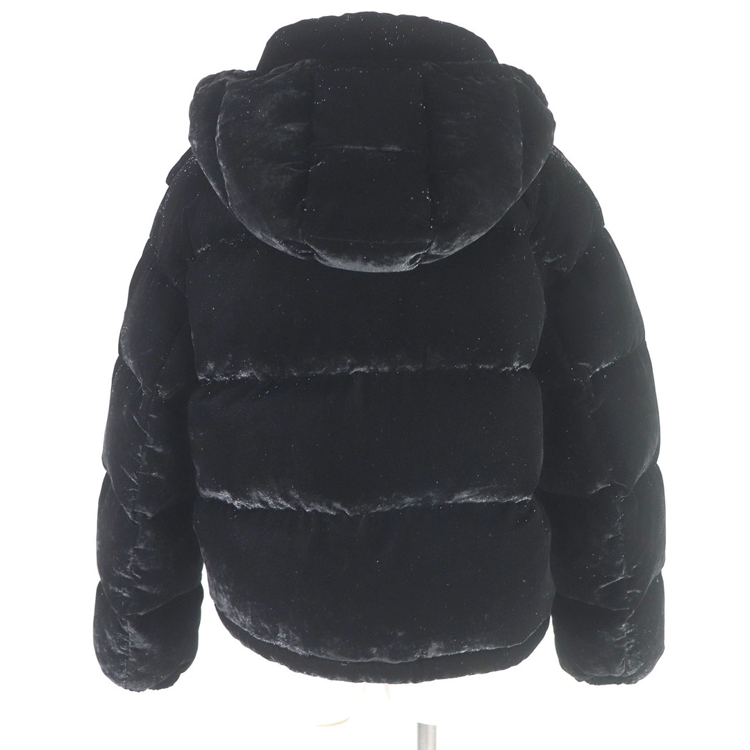 MONCLER(モンクレール)の極美品□MONCLER モンクレール 21-22AW DAOS ロゴワッペン付き ラメ入り ベルベッド ダウンジャケット ブラック 1 ガーメント付き 正規品 レディース レディースのジャケット/アウター(ダウンジャケット)の商品写真