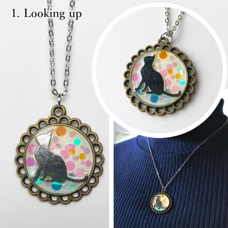 泡ねこペンダント「見上げる」 ペンダント ネックレス 猫 ハンドメイド レジン(ネックレス)